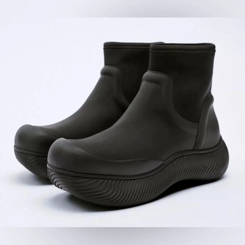 Zara Women’s‎ 10 / EU 41 Black Chunky Lug Rubber Ankle Puddle Boots Shoes NWOT